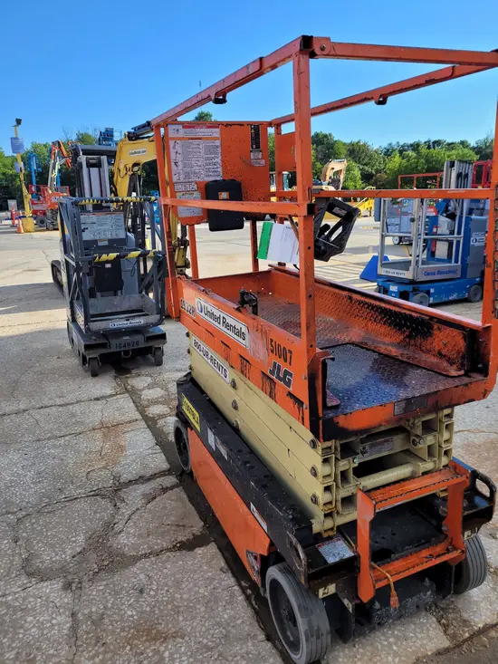 2017 JLG 1932R Scissor Lift