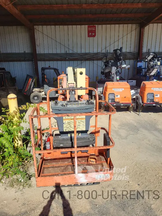 2014 JLG E400AJPN Articulating Boom Lift