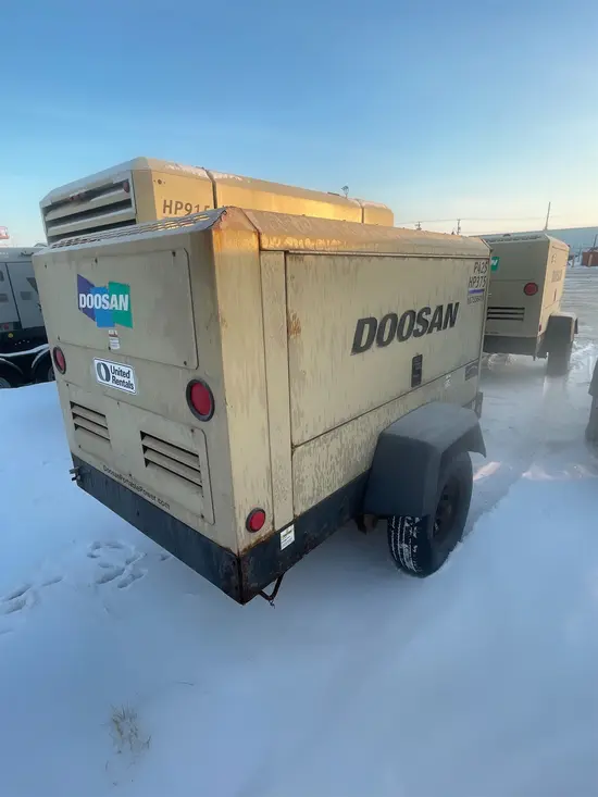 2018 Doosan P425/HP375EXT3 Air Compressor