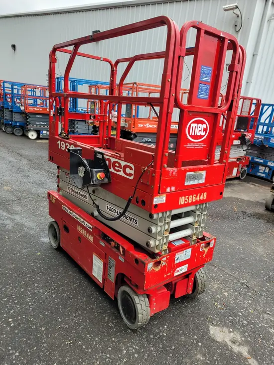 2017 MEC 1930SE Scissor Lift