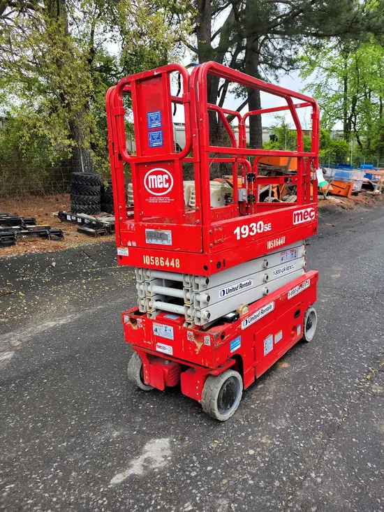2017 MEC 1930SE Scissor Lift
