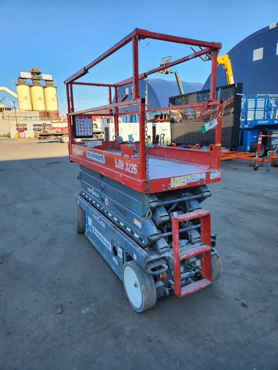 2018 Skyjack SJIII3226 Scissor Lift