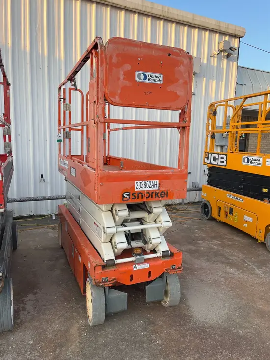 2019 Snorkel S3226E Scissor Lift