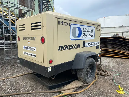 2021 Doosan P425/HP375WCU Air Compressor