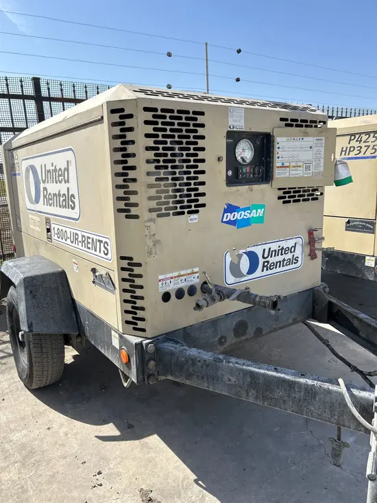 2018 Doosan P425/HP375WCUT4 Air Compressor