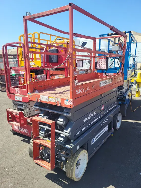 2017 Skyjack SJIII3226 Scissor Lift