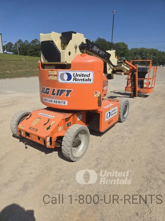 2016 JLG E400AJPN Articulating Boom Lift