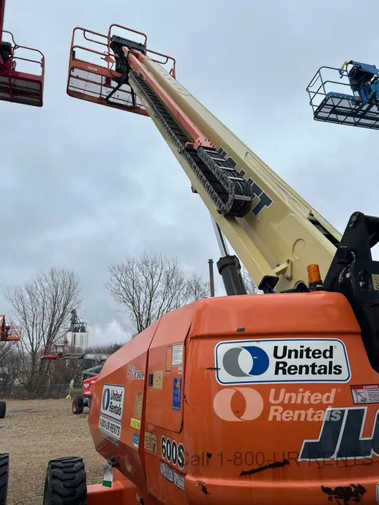 2017 JLG 600S Boom Lift