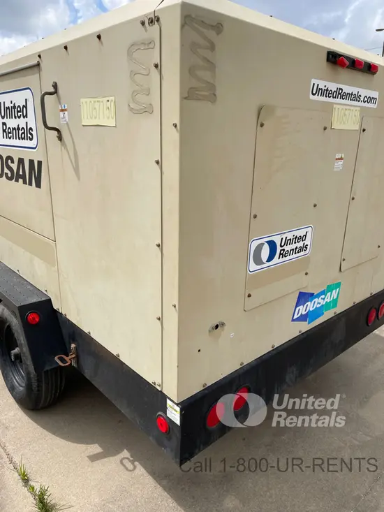 2020 Doosan XP825/HP750WCU Air Compressor