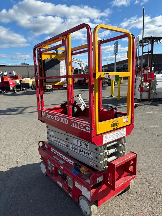 2021 MEC MICRO 13-XD Scissor Lift