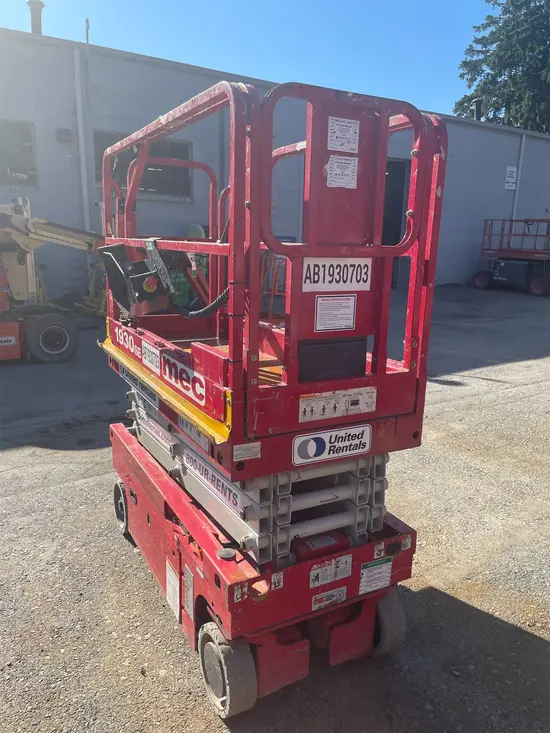 2018 MEC 1930SE Scissor Lift