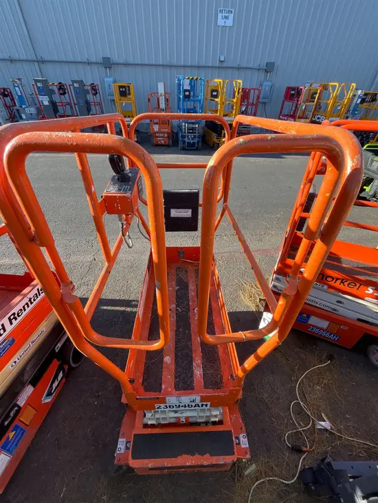 2019 Snorkel S3010E Scissor Lift