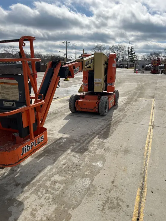 2013 JLG E300AJP Articulating Boom Lift