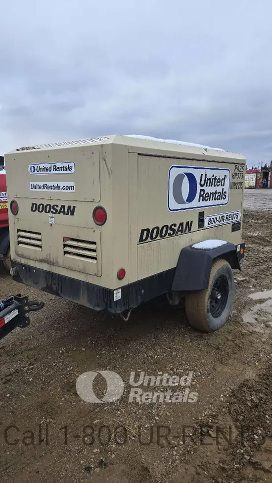 2021 Doosan P425/HP375WCU Air Compressor