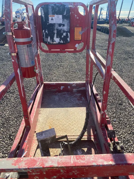2018 MEC MICRO 19 Scissor Lift