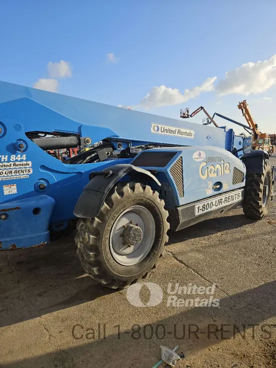 2016 Genie GTH-844 Forklift