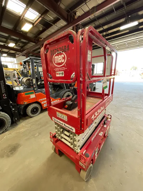 2018 MEC 1330SE Scissor Lift