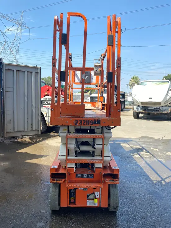 2019 Snorkel S3226E Scissor Lift