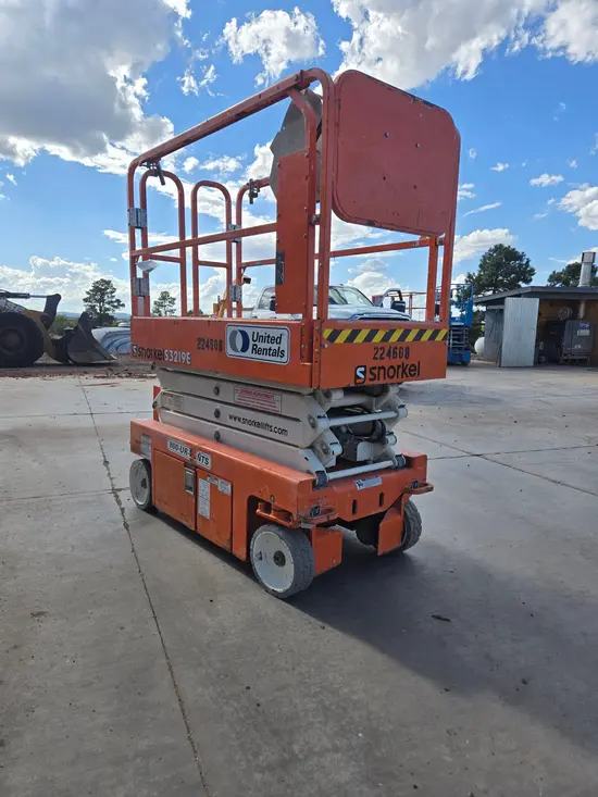 2019 Snorkel S3219E Scissor Lift