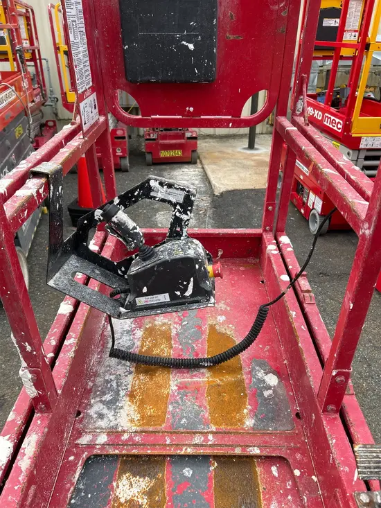 2017 MEC 1330SE Scissor Lift