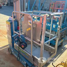 2016 Genie GR-20 Self-Propelled One-Person Lift