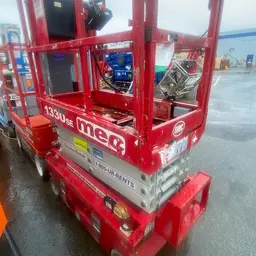 2017 MEC 1330SE Scissor Lift
