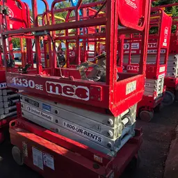 2017 MEC 1330SE Scissor Lift