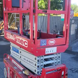 2018 MEC 1330SE Scissor Lift