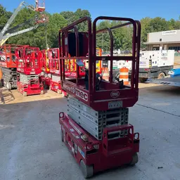 2018 MEC MICRO 19 Scissor Lift