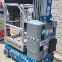 2017 Genie GR-20 Self-Propelled One-Person Lift