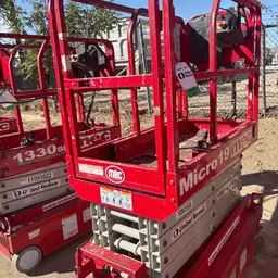 2018 MEC MICRO 19 Scissor Lift