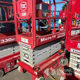 2019 MEC MICRO 19 Scissor Lift
