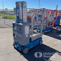2017 Genie GR-20 Self-Propelled One-Person Lift