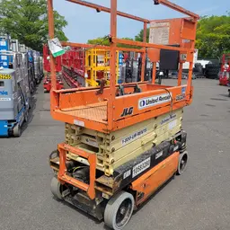 2017 JLG 1932R Scissor Lift