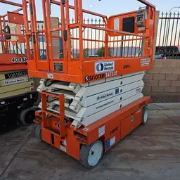 2018 Snorkel S4732E Scissor Lift