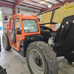 2018 JLG 742 Forklift