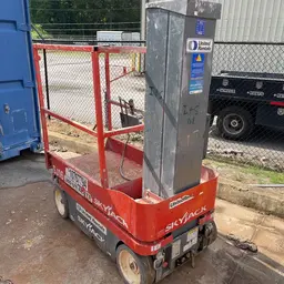 2018 Skyjack SJ16 Self-Propelled One-Person Lift