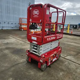 2017 MEC 1330SE Scissor Lift
