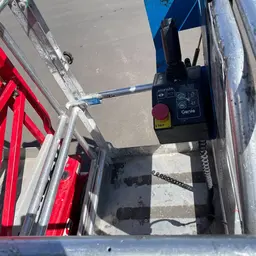 2014 Genie GR-20 Self-Propelled One-Person Lift