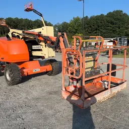 2017 JLG 450AJ Articulating Boom Lift