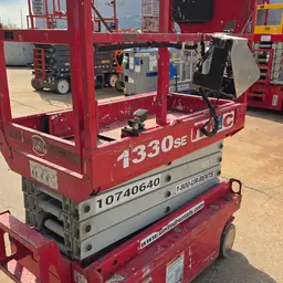 2018 MEC 1330SE Scissor Lift
