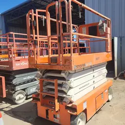2018 Snorkel S4732E Scissor Lift