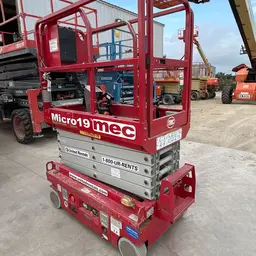 2019 MEC MICRO 19 Scissor Lift