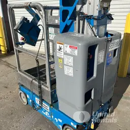 2017 Genie GR-12 Self-Propelled One-Person Lift