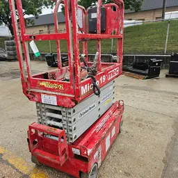 2019 MEC MICRO 19 Scissor Lift