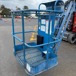 2013 Genie Z-30/20N Articulating Boom Lift
