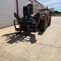 2016 JLG 1055 Forklift