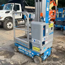 2016 Genie GR-20 Self-Propelled One-Person Lift