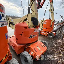2012 JLG E400AJPN Articulating Boom Lift