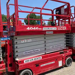 2017 MEC 4046SE Scissor Lift